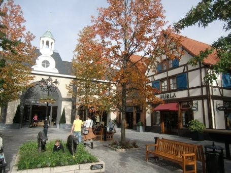 Roermond : Designer Outlet Center